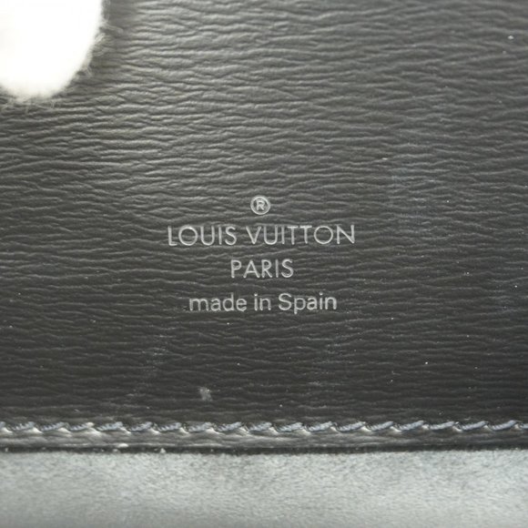 LOUIS VUITTON Epi Cluny M52252 Noir Shoulder Bag - Picture 5 of 11